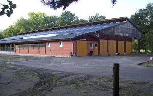 Boxenlaufstall neu