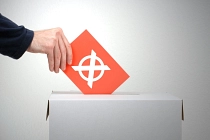 Wahl Abstimmung Briefwahl Umschlag Kreuz Urne&nbsp;&copy;&nbsp;Fotolia.com