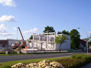 Rohbau eines Gewerbebaus